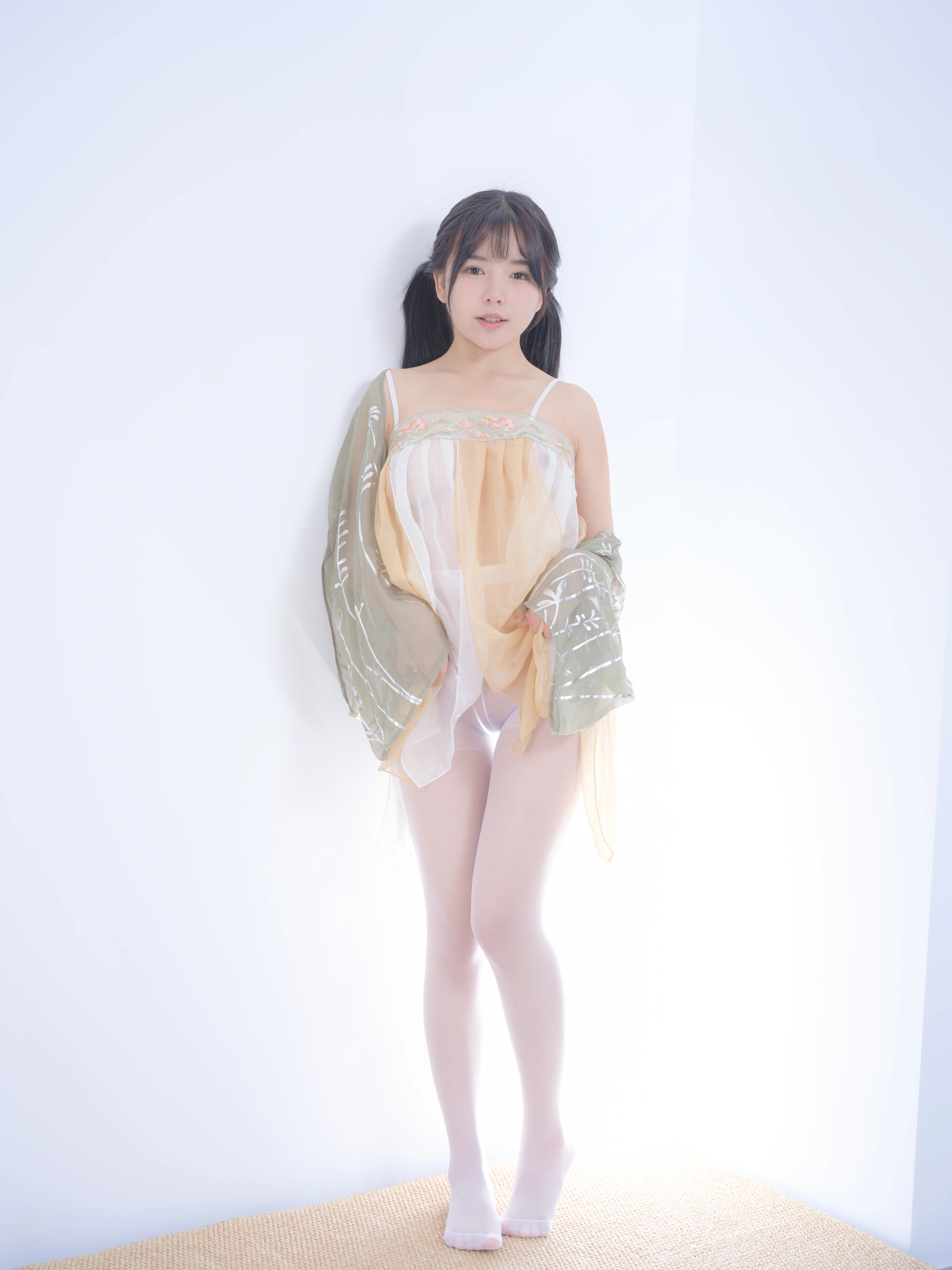 森萝财团 晴涩 16E4K [78P 1V] 3